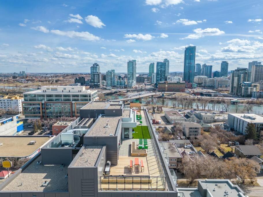 Chic 1Br Kensington Unit W/Parking Apartment Calgary Exterior photo