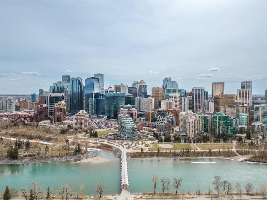 Chic 1Br Kensington Unit W/Parking Apartment Calgary Exterior photo