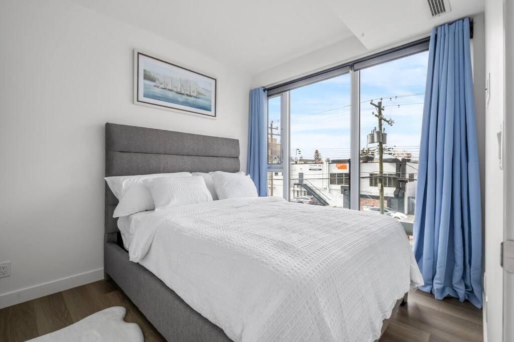 Chic 1Br Kensington Unit W/Parking Apartment Calgary Exterior photo